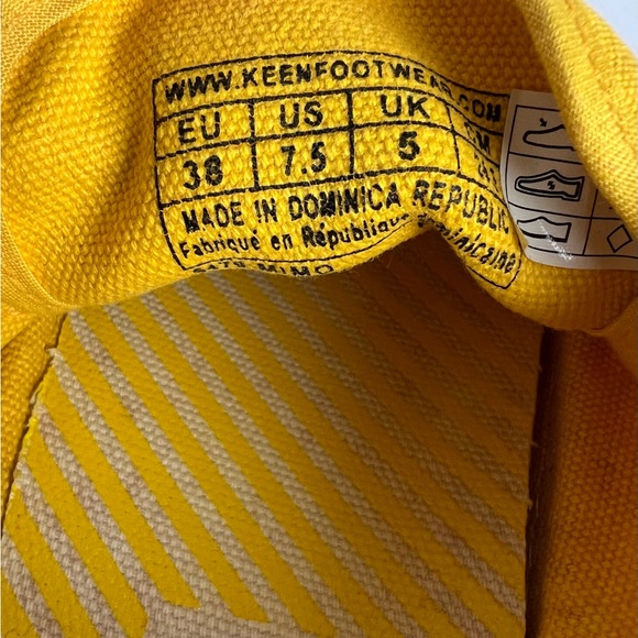 Keen yellow rubber toe sneakers size 7.5 lace up casual - Picture 6 of 7